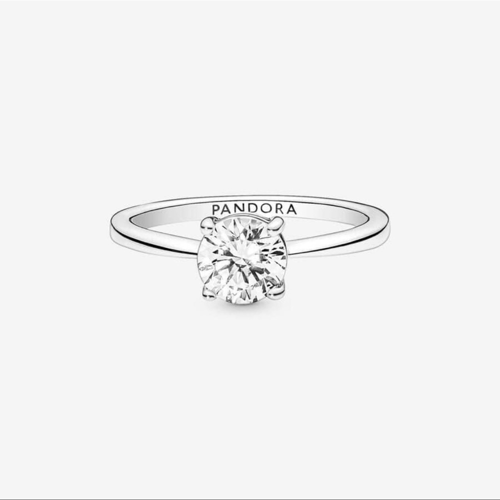 Pandora Sparkling Solitare